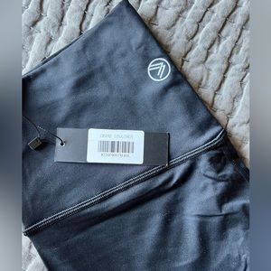 Savvi Crane Leggings